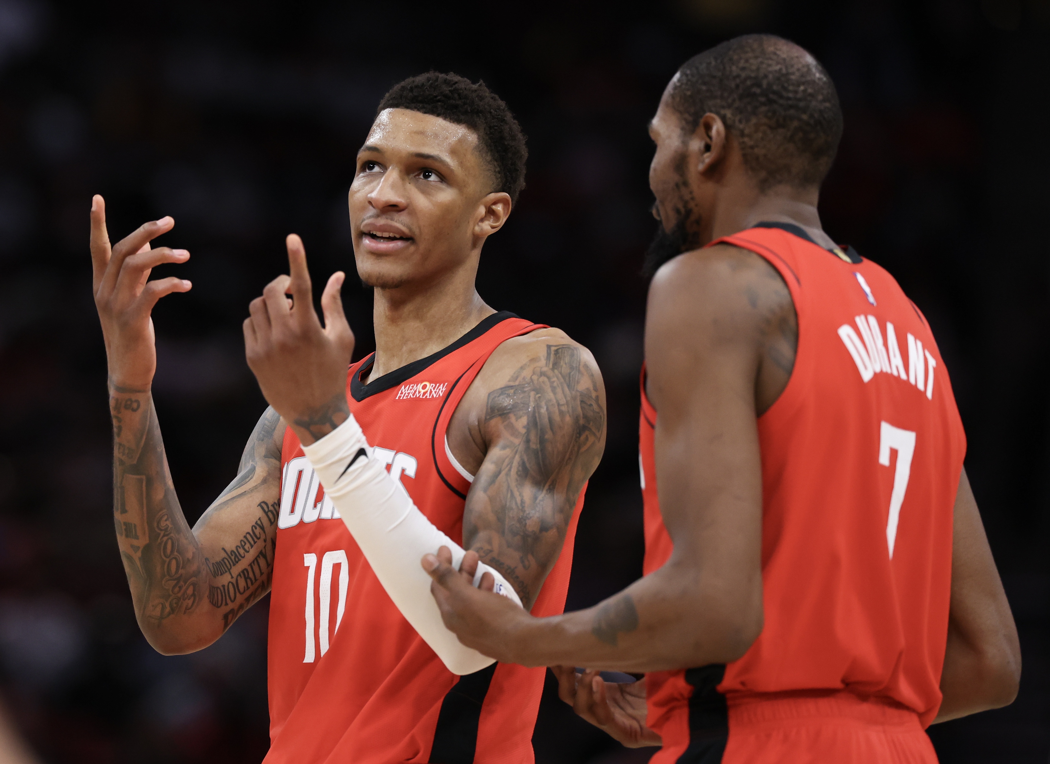 华体会-小贾三分10中1！夹KD无限放空小贾 空间差&amp;无发牌手导致逻辑闭环